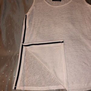 💚NEW Tank Top With Stripe Side Open